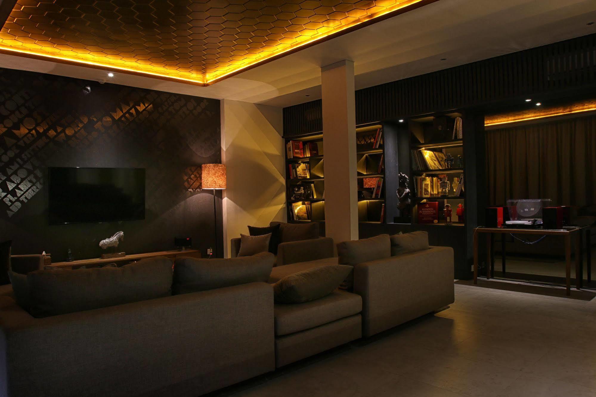 Hu'U Villas Семиняк Екстериор снимка