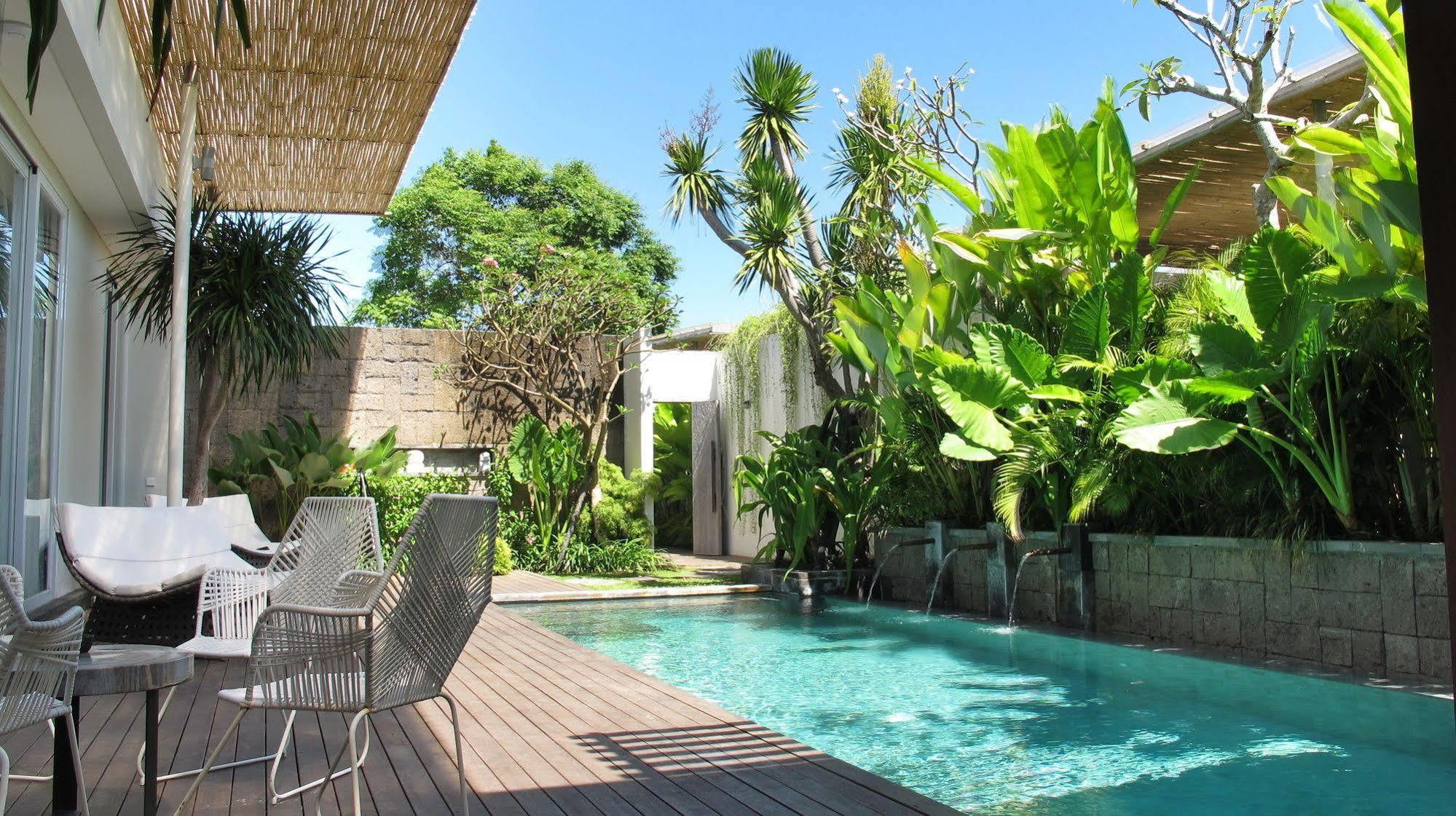 Hu'U Villas Семиняк Екстериор снимка